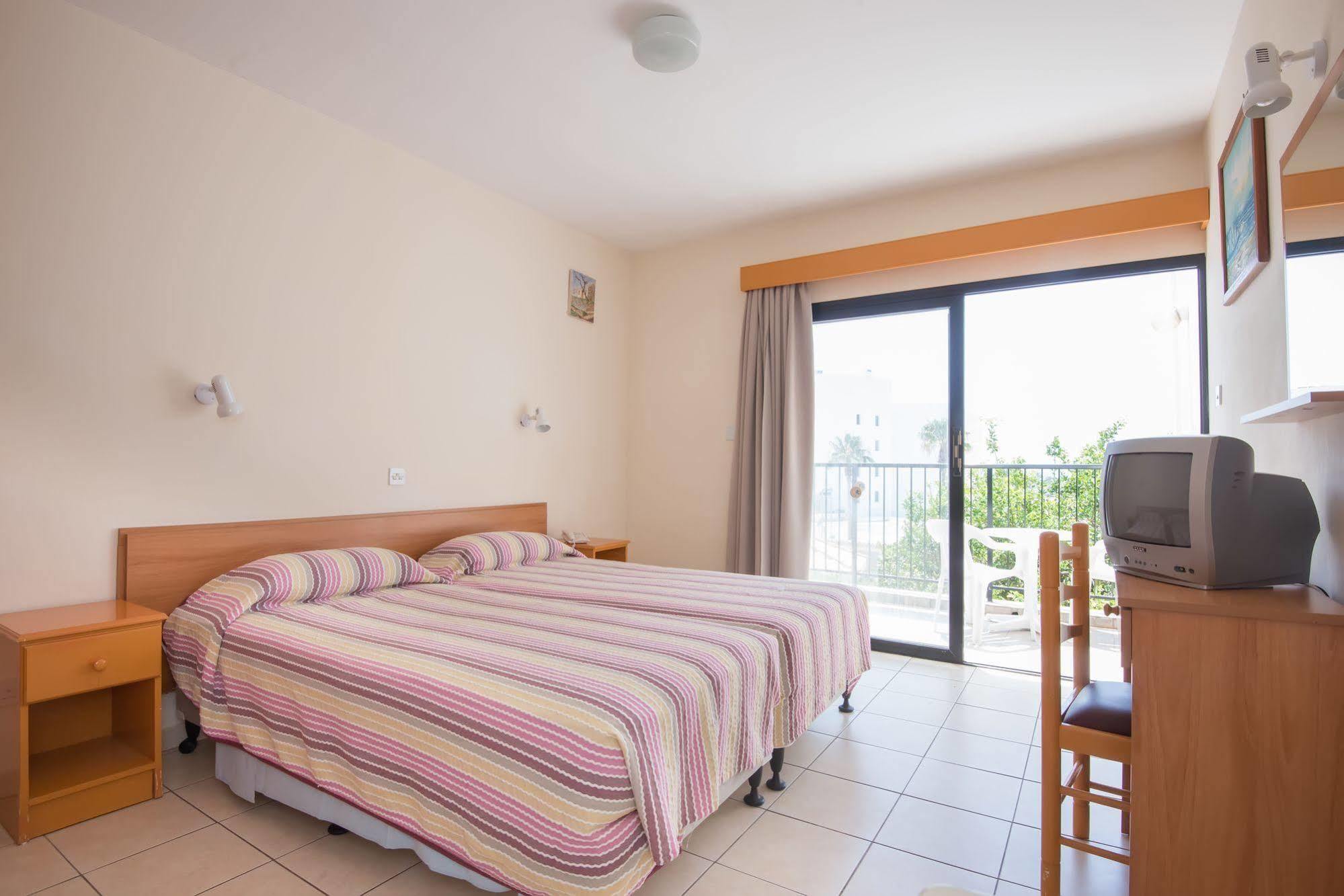 Kkaras Hotel 3 Star Ayia Napa Luaran gambar
